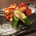 焼肉もとやま 恵比寿店 - キムチ盛り合わせ　税別750円