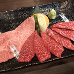 焼肉もとやま - 厳選三点盛　税別2,880円