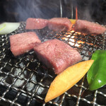 焼肉もとやま - 究極の厚切りタン塩