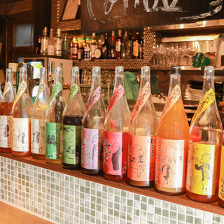 バラエティ豊かなドリンクが楽しめる、飲み放題付コースも◎