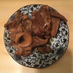 寅屋 - タン下煮込み