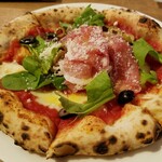 PIZZA NAPOLETANO CAFE - 切り落とし生ハムとルッコラの極上イタリアンピッツァ