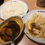 デリー 銀座店 - 美味しさに、我を忘れて、ご飯をお代わりしました。