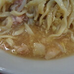 ラーメン二郎 - このスープは言葉にできない旨さ