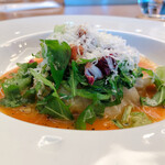 テアトロ ポンテベッキオ - 凝縮トロトロ白菜を濃厚なスープに浮かべてサラダっぽく
