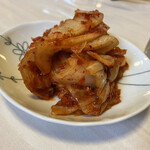手塚屋 - 酸っぱくないけど、ちゃんと本格的なキムチ