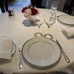 L'AMBROISIE - テーブル