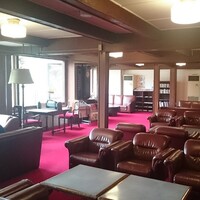 日光金谷ホテル - 厳かな雰囲気のロビー