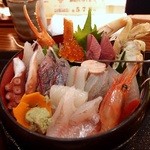海鮮丼（上）