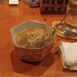 Bar キャッツ - お通しに煮込み