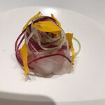 タカヤマ - 白身魚とフルーティな白ワインがおいしー✨