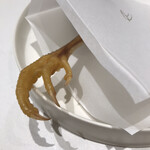 タカヤマ - ニョキっと見えてるのは？Σ('◉⌓◉’)