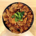 豚大学 - 豚丼大（870円）