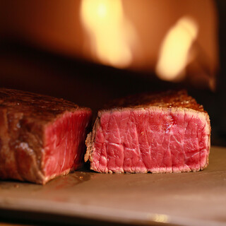 お肉よって焼き方を変える黒毛和牛赤身肉のステーキ