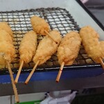 菊井かつ - 串カツ定食の串カツ5本と追加のうずら串