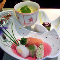 明月記 宝塚本店 - 前菜的なもの。