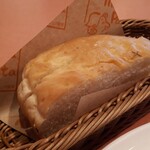 マンマ パスタ - ランチ　自家製パン