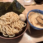 伊予 源氏車 - 料理写真:『特製つけ麺+味玉』様(950円+100円)※ランチは中麺無料。