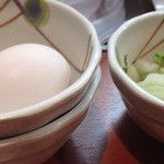 東京チカラめし - 卵とお新香も注文