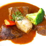 カフェ・ド・クレプスキュール - 3000円コースの牛ホホ肉の赤ワイン煮