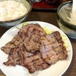 たん 助六 - 牛たん焼定食　950円