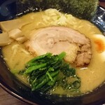 蘭家 - 豚骨醤油ラーメン