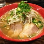 博多らーめん 麺龍堂 - 豚骨醤油ラーメン