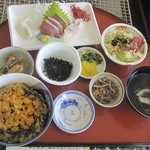 Maruken Suisan - 普通の定食