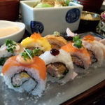 SHARI THE TOKYO SUSHI BAR - ロール寿司アップ
