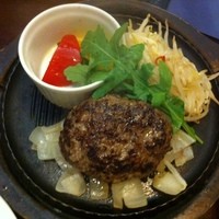 和牛熟成牛とシチリアワイン せいとう 本店 - ハンバーグ