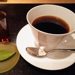 やまぐち - ●茶菓子
      ●ホットコーヒー
      ●いり番茶
