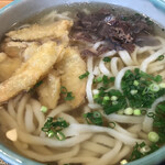 Yamakian Udon - これが福岡の名物うどん
                        肉が入れば贅沢