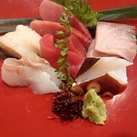 江戸前寿司 日ノ出茶屋 横浜 - 刺身盛り合わせ1人前