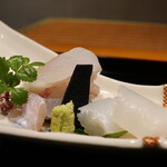 日本料理 幸庵 - 平目、平目のエンガワ、スミイカの刺身アップ