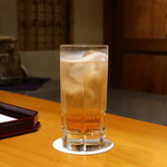 日本料理 幸庵 - 黒糖焼酎仕立て すもも酒のソーダ割り