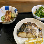 ささら - 鰻ざく サバ塩焼き 菜花からし和え