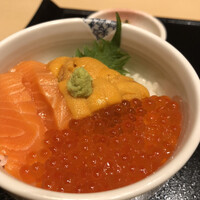 函館うに むらかみ 日本生命札幌ビル店 - 