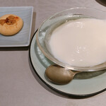 中国飯店 富麗華 - 杏仁豆腐