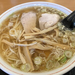 更科 - 相方は珍しく「中華そば」をオーダー！！