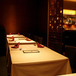 はいやく - シックな店内です