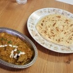 Kerala INDIAN RESTAURANT - porotta & spicy chicken curry。
