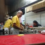 ラーメン二郎 - 2019.12.17 AM8:17　オヤッさんの様子♪