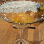 コンヴィヴィアリテ・イチノセ - カリフラワーのムース ズワイガニとコンソメジュレ