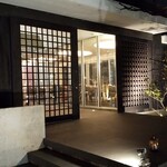 コンヴィヴィアリテ・イチノセ - スタイリッシュな入口