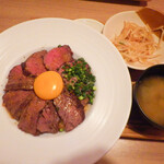 エルカンティーナ - 牛はらみ丼定食