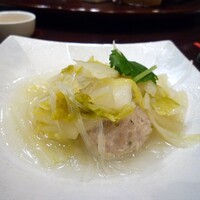 中国料亭 翠鳳 上野本店 - ⑤鶏団子と自家製発酵白菜の春雨煮(お好みでﾋﾟﾘ辛ﾀﾞﾚを)