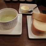 コッコロ - coccoloランチ スープとパン