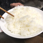 炭火焼肉 寿月 - 子供のライスも進む進む（笑）