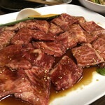 炭火焼肉 寿月 - ロースにカルビだ！