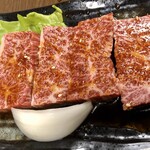 炭火焼肉 寿月 - 上ハラミ！美しいサシ！